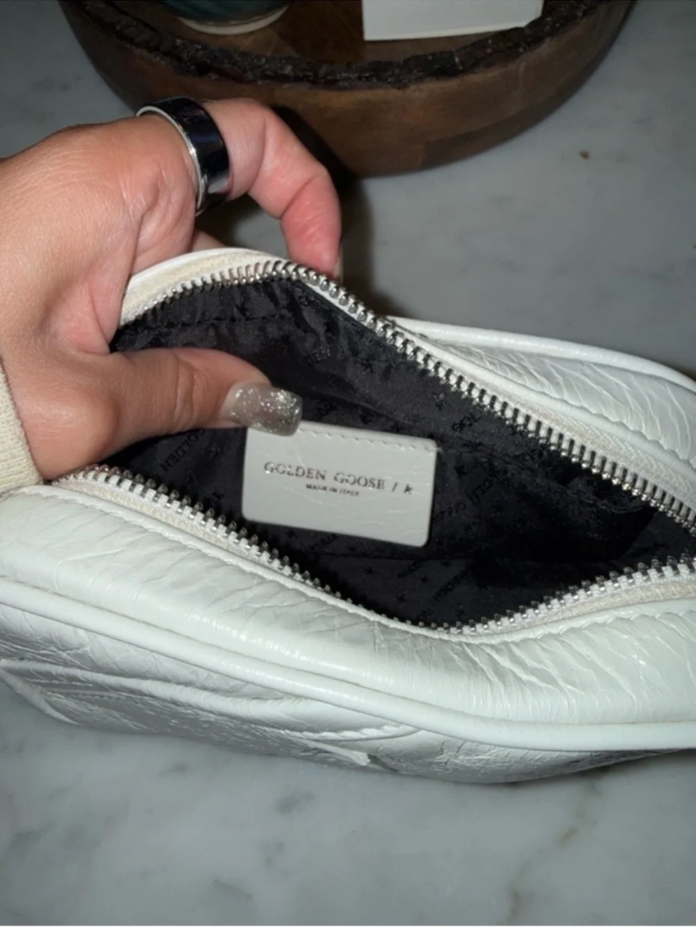 White Star-Accent Leather Crossbody Silver Strap Bag - Picture 2 of 3